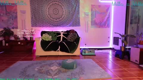 milla_milla online show from 12-17-24, 03:06