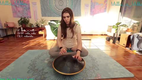 milla_milla online show from 01-19-25, 09:13