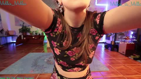 milla_milla online show from 02-08-25, 04:03