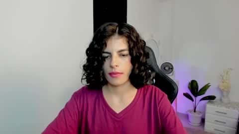 Snapshot of milla_pixxie chatting on 12-19-24, 09:18 Milagros online show from 12-19-24, 09:18