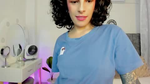 Snapshot of milla_pixxie chatting on 12-27-24, 09:39 Milagros online show from 12-27-24, 09:39