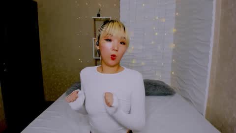 Snapshot of milla_waves chatting on 02-13-26, 04:19 Milla or just Mi online show from 02-13-26, 04:19