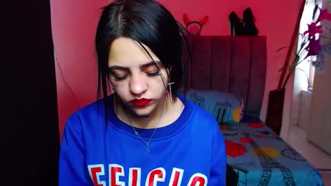 Snapshot of millacounisslosexanal chatting on 10-10-25, 01:32 Violeta online show from 10-10-25, 01:32