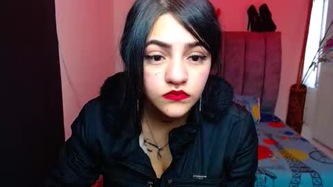 Snapshot of millacounisslosexanal chatting on 10-15-25, 01:44 Violeta online show from 10-15-25, 01:44
