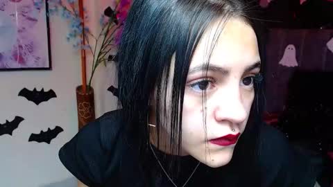Snapshot of millacounisslosexanal chatting on 11-04-25, 01:54 Violeta online show from 11-04-25, 01:54
