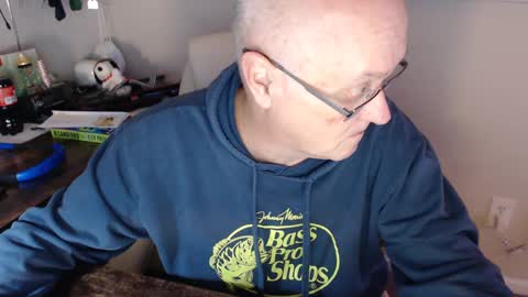 Snapshot of millenium0129 chatting on 02-11-25, 01:41 millenium0129 online show from 02-11-25, 01:41