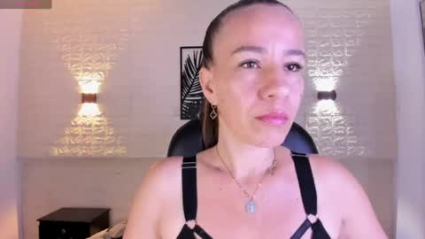 Snapshot of millie_brown21 chatting on 05-31-26, 12:34 Millie online show from 05-31-26, 12:34