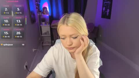 Millie online show from 10-08-25, 02:04