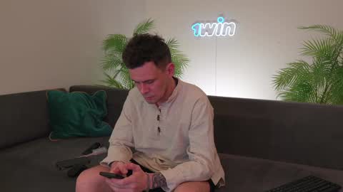 Snapshot of milly____ chatting on 01-20-25, 03:07 Charlie online show from 01-20-25, 03:07