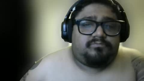 Snapshot of milo69966 chatting on 10-21-25, 05:19 milo69966 online show from 10-21-25, 05:19