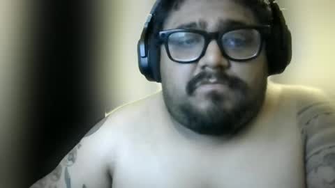 Snapshot of milo69966 chatting on 10-29-25, 09:11 milo69966 online show from 10-29-25, 09:11