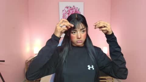 milu_carbajal_x online show from 11-20-25, 08:08