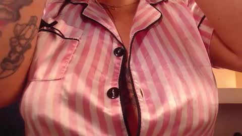 Milu Wallace  online show from 11-13-25, 02:10