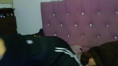 vaiolet 25 online show from 09-27-25, 03:22