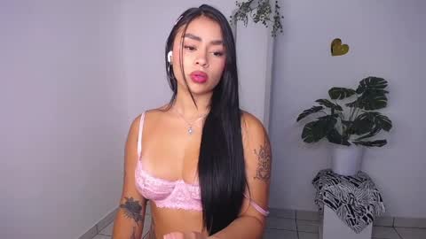 Mily Ortiz online show from 04-18-26, 05:17