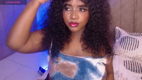 Mimi online show from 11-07-25, 05:51