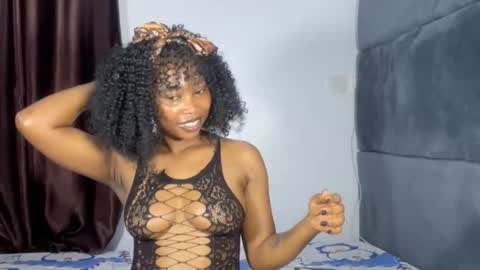 mimi online show from 11-07-25, 11:10