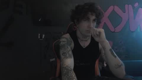 Max online show from 09-28-25, 02:55