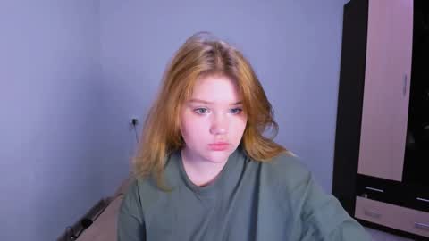 hi Im Mina  online show from 11-10-25, 01:37