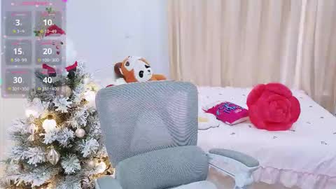 mina_686 online show from 12-17-25, 08:20