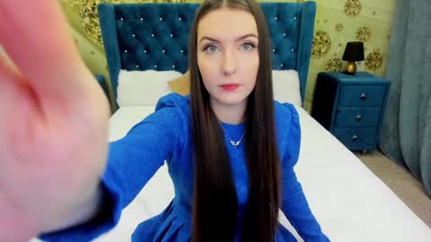 minchelskatrina online show from 01-04-25, 06:09