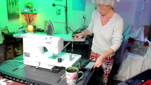 Mindy Mars online show from 12-23-24, 12:08