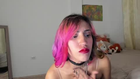 Snapshot of minefoxy2 chatting on 01-30-25, 08:43 Amber online show from 01-30-25, 08:43