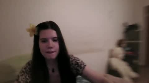 Amelia online show from 10-23-25, 08:24