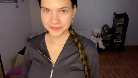 Amelia online show from 11-11-25, 04:29