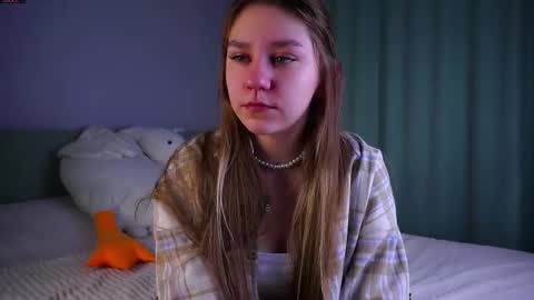 Snapshot of minhgrow chatting on 02-23-26, 01:14 Mary online show from 02-23-26, 01:14