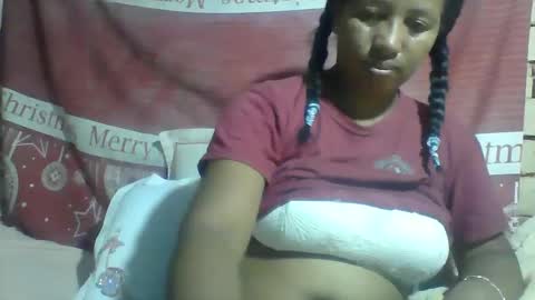 Snapshot of minie4tina chatting on 12-29-24, 06:14 Minie4Tina online show from 12-29-24, 06:14