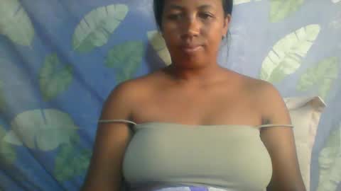 Snapshot of minie4tina chatting on 02-06-25, 07:13 Minie4Tina online show from 02-06-25, 07:13