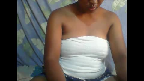 Snapshot of minie4tina chatting on 03-01-25, 10:13 Minie4Tina online show from 03-01-25, 10:13