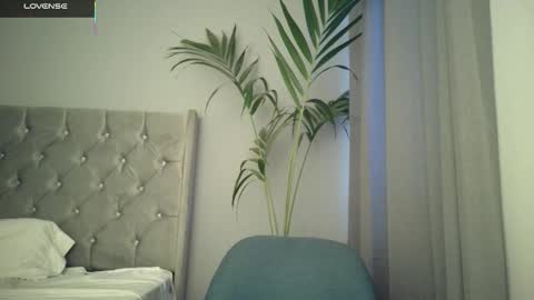   Mini Mila Kunis ft Ashton Katchero. Follow me to stay in touch  online show from 10-25-25, 10:59