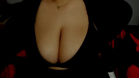 Snapshot of minka0 chatting on 12-02-24, 09:17 minka0 online show from 12-02-24, 09:17