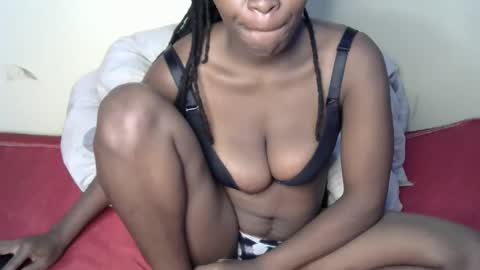 Snapshot of minlavine chatting on 09-16-25, 08:59 minlavine online show from 09-16-25, 08:59