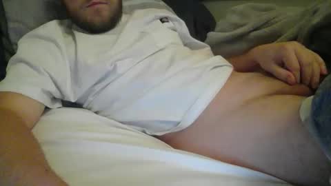 Snapshot of minnesotaguy2525 chatting on 12-21-24, 02:41 Minnesota Guy online show from 12-21-24, 02:41