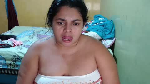 Andrea online show from 10-05-25, 03:16