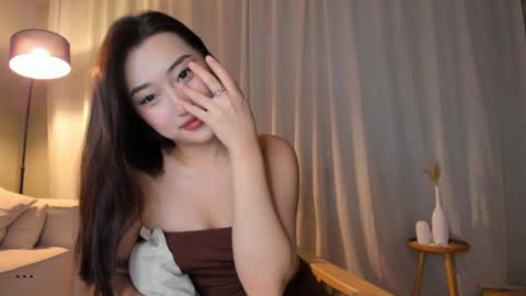 minnie_jin online show from 11-21-25, 02:49