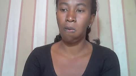 minouch211907 online show from 09-09-25, 07:41