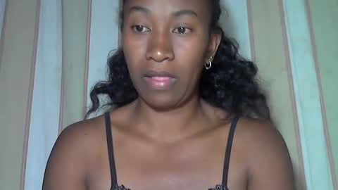 minouch211907 online show from 09-15-25, 08:20