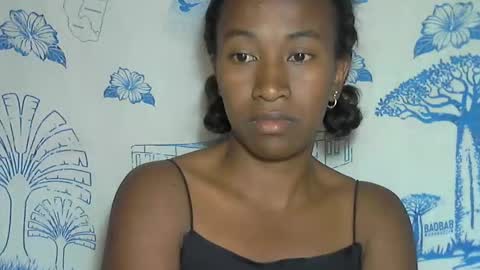 minouch211907 online show from 12-18-25, 01:39