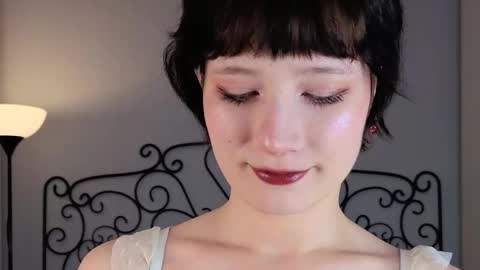 Olivia online show from 10-12-25, 05:34