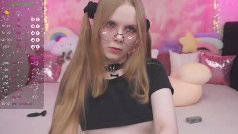 Vikki online show from 03-03-25, 04:47