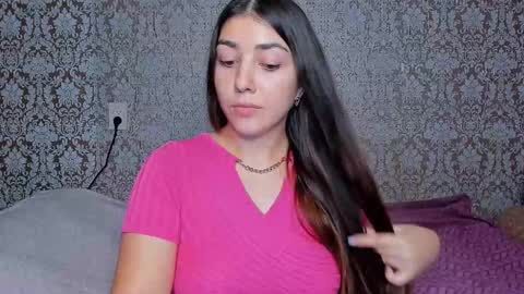 Snapshot of mira_bloempje chatting on 10-18-25, 04:30 Mira online show from 10-18-25, 04:30