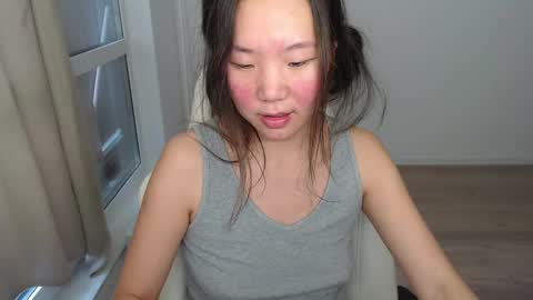 mira_g online show from 02-12-25, 11:18