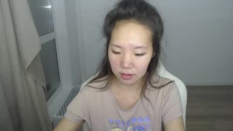 mira_g online show from 03-06-25, 04:28