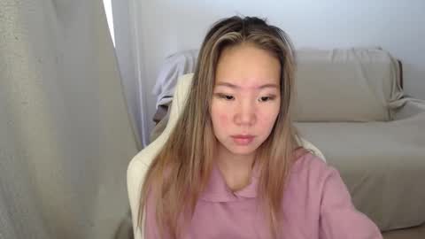 mira_g online show from 09-18-25, 06:15