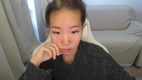 mira_g online show from 09-25-25, 06:39