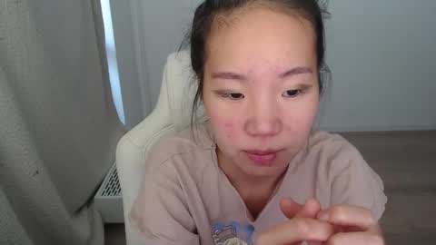mira_g online show from 10-10-25, 09:52